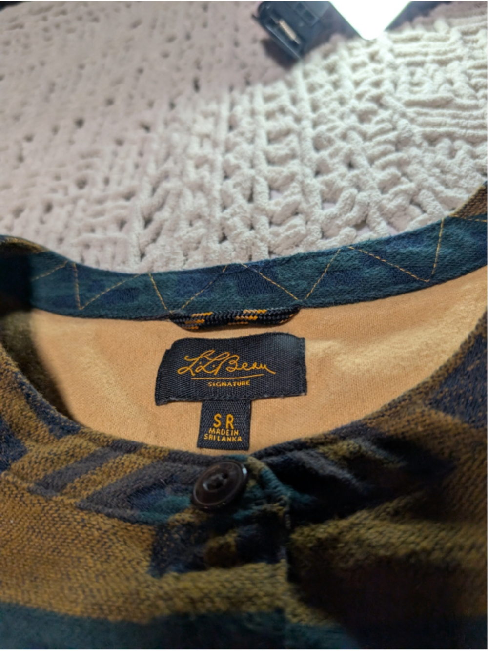 750 - L.L.Bean Signature geometric button front tunic shirt , women’s size Small - Picture 3 of 9